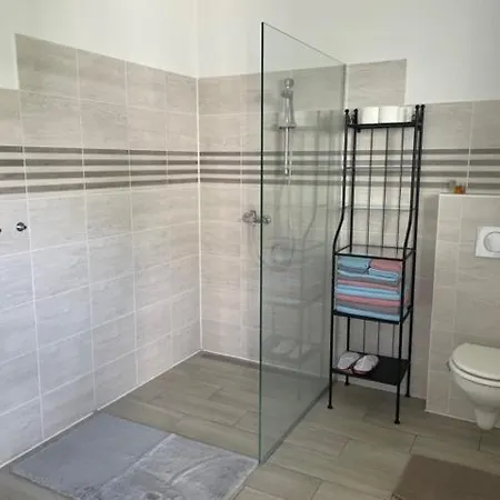 Apartmán * Nezdenice